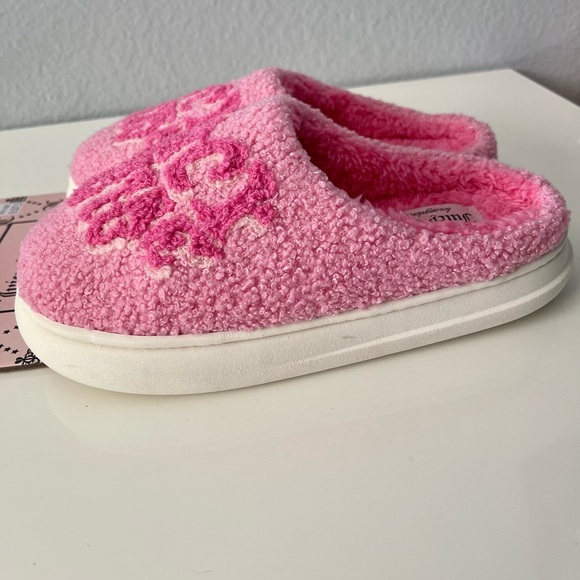Juicy Couture Fuzzy Pink Slippers - Picture 4 of 5